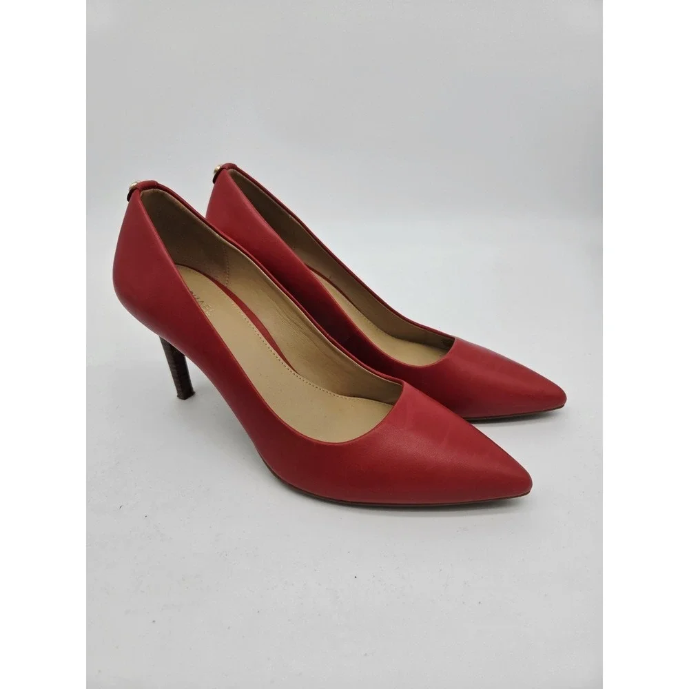 Michael KORS 7.5 M Dorothy Flex red Leather Pump Heel Gold